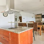 Vila 5 Bed With Pool In Cerros De Aguila