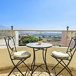 Vila 5 Bed With Pool In Cerros De Aguila Fuengirola