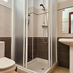 Vila 5 Bed With Pool In Cerros De Aguila