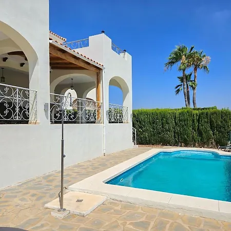 5 Bed With Pool In Cerros De Aguila Vila