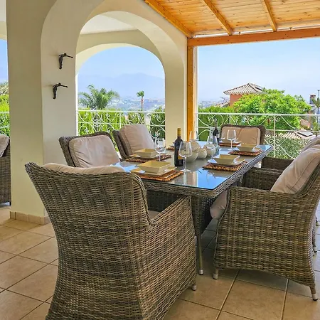 5 Bed With Pool In Cerros De Aguila Vila *